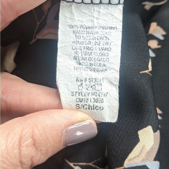 Le Lis Black Patterned Blouse - Picture 8 of 10